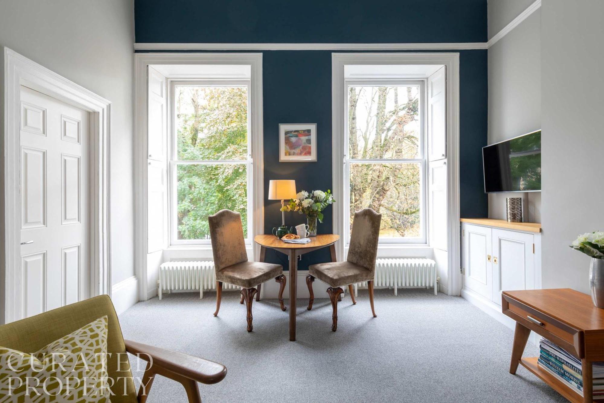 Spacious, Light-filled Period Bath